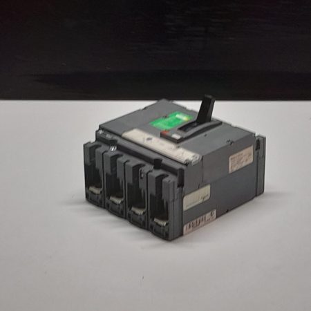 3e2b24_32b071de76ee44a5bba3c4ac4b15448fmv2